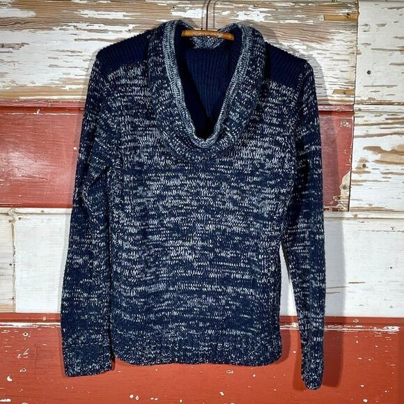 Amongst Others Hoodie Sweater‎ - Picture 3 of 6